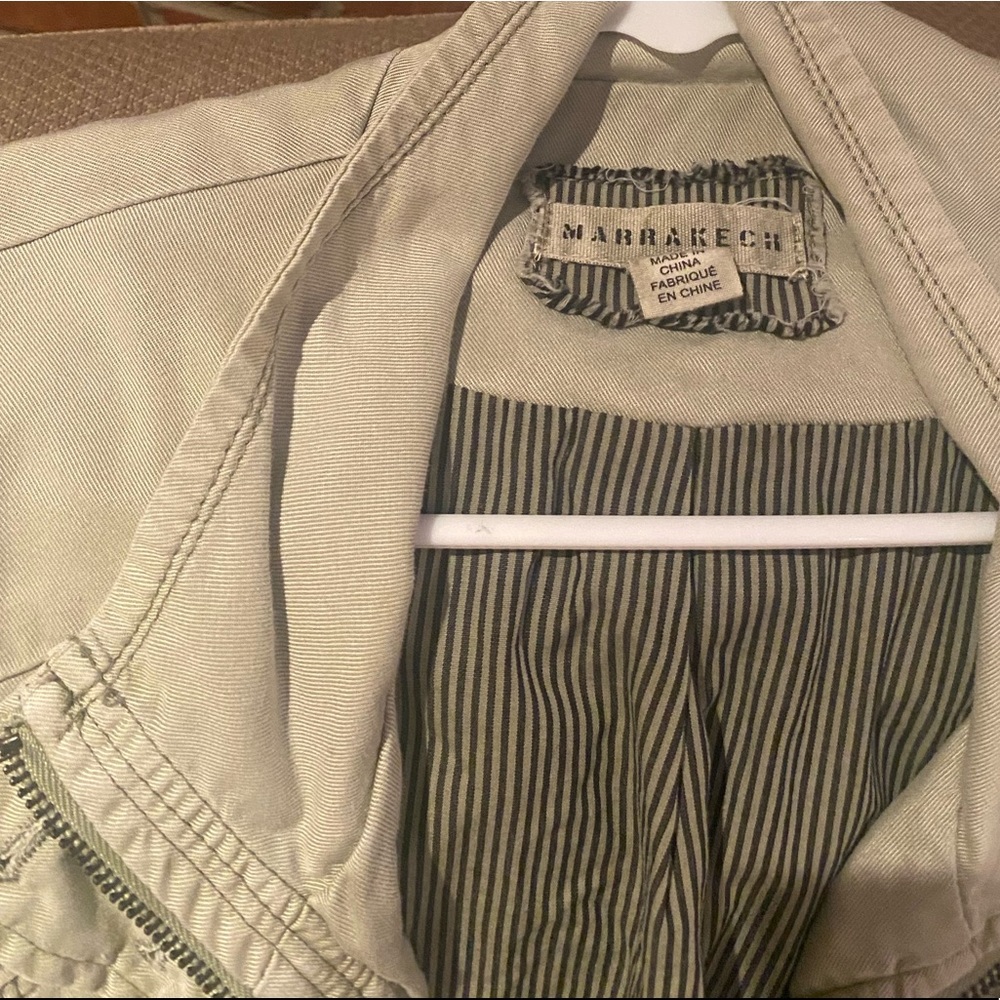 Jacket - Picture 4 of 8